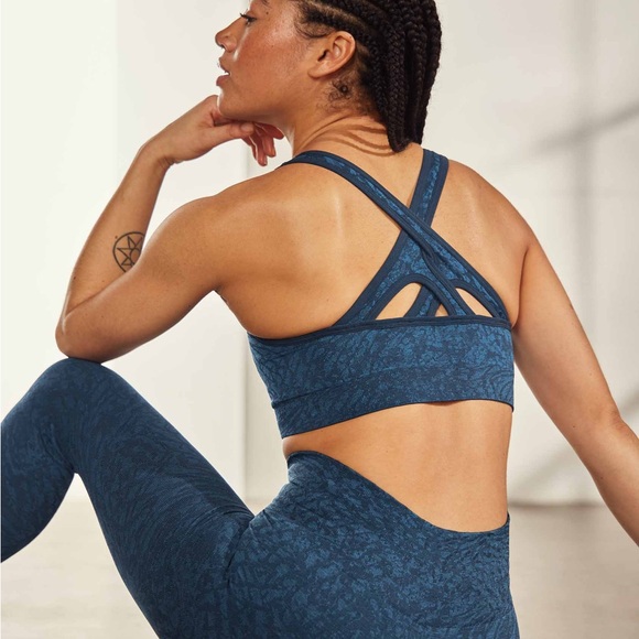 Gymshark Adapt Animal Seamless Sports Bra - Picture 2 of 4